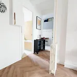 شقة Buttes-chaumont